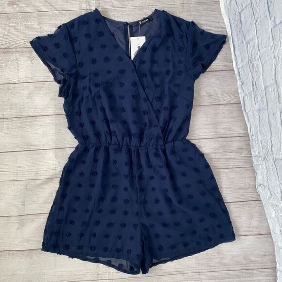BTFBM fully lined v-cut short sleeve romper w/fabric appliqués navy blue sz L - Picture 1 of 12
